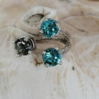 fingerring-ring-antiksilber-messing-mit-black-diamond-und-turquoise-swarovski-steinen-verstellbar-324x324 Warenkorb