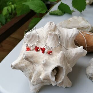 Creolen Edelstein Ohrringe mit Schaumkorallensplitter und 4mm Jaspis Edelsteinperlen