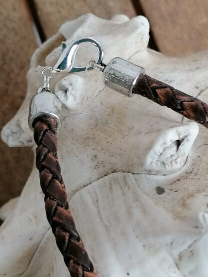 Männer Halskette mit dunkelbraunem 7mm Lederband gewickelt Hufeisenanhänger aus Silber mit Karabinerverschluss
