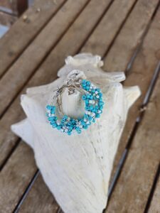 Creolen Perlen Ohrringe 3.5 x 4cm kleinen weissen und türkis Glasperlen nickelfrei Loop Ohrringe Creolen Ohrschmuck