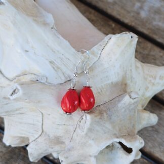 Kinder Ohrringe Ohrhänger mit roten tschechischen gedrehten Glasperlen Blumen Perlkappen aus Antiksilber Ohrhänger aus 925 Silber Kinder Ohrschmuck