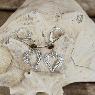 Ohrringe Ohrhänger Ohrschmuck mit Tigeraugen Edelsteinperlen und Herzanhänger in Form von Engelsflügeln Brisuren aus 925 Silber