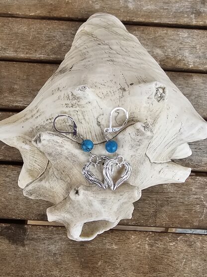 Ohrringe Ohrhänger Ohrschmuck mit Türkisperlen und Herzanhänger in Form von Engelsflügeln Brisuren aus 925 Silber