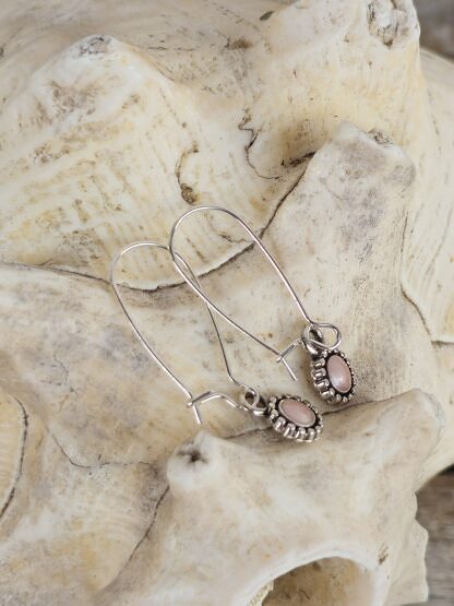 Ohrringe Ohrhänger Ohrschmuck mit Kidney Ohrhaken Silber und rosa Perlmutt Anhänger Unikat Handmade