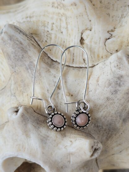 Ohrringe Ohrhänger Ohrschmuck mit Kidney Ohrhaken Silber und rosa Perlmutt Anhänger Unikat Handmade