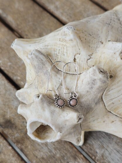 Ohrringe Ohrhänger Ohrschmuck mit Kidney Ohrhaken Silber und rosa Perlmutt Anhänger Unikat Handmade