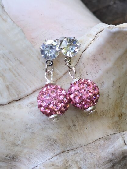 Kinder Ohrstecker Ohrringe Mädchen Ohrschmuck mit rosa Shamballa Glitzerperlen und Ohrstecker mit facettierten Kristall Acrylperlen