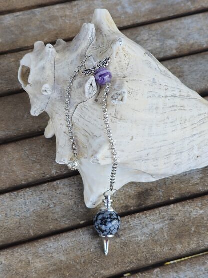 Edelstein Pendel Reiki Pendel Anhänger mit 20mm Schneeflockenobsidian als Pendel Engel mit Amethyst und Bergkristall an Gliederkette mit Drahtsilberperle als Griff