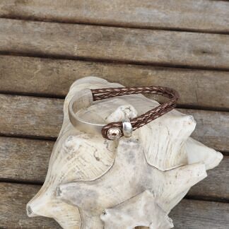 Lederarmband zweireihig mit braungoldenem Lederband und Armspange aus Altsilber Tombak mit rosa Swarovski Kristall