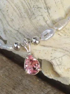 Perlenkette Edelstein Halskette mit natürlichen Süsswasser Barockperlen 935 Silberanhänger mit rosa Preciosa Kristall Silber 925 Zwischenteilen Karabiner und Verlängerungskette aus Silber