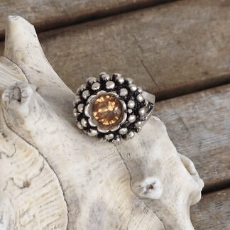 Vintage Fingerring aus Tombak Altsilber mit Bernstein Swarovski Kristall Innendurchmesser 18mm grösser verstellbar nickel- und bleifrei