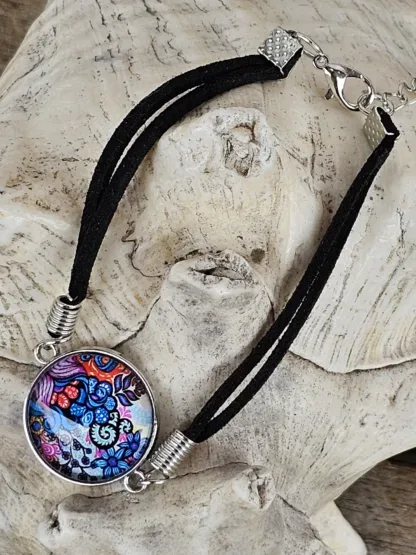 Lederarmband mit Cabochonperle Armkette Armband mit schwarzen Lederbändern 20mm Cabochon Glasperle mit bunten Blumen blau rot türkis pink