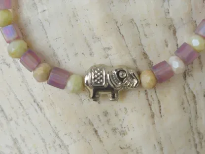 Armkette Armband Perlenarmband Armschmuck mit beige-rosa facettierten Glasperlen rosa Miyukiperlen Elefantenperle und Herz Knebelverschluss aus Metall