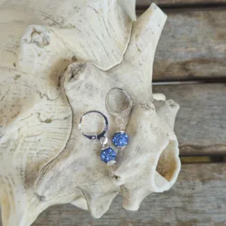 Kinder Ohrringe Ohrhänger Mädchen Ohrschmuck mit 6mm blau violetten Shamballa Glitzer Perlen silbernen Perlkappen und Brisuren 925 Silber