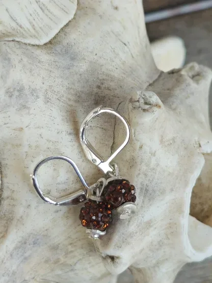 Kinder Ohrringe Ohrhänger Mädchen Ohrschmuck mit 6mm braun roten Shamballa Glitzer Perlen silbernen Perlkappen und Brisuren 925 Silber