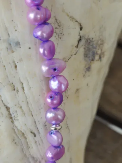 Perlenkette Edelstein Halskette mit lila violetten gefärbten Zuchtprlen 935 Silberanhänger mit Preciosa Kristall Silber 925 Zwischenteilen Rundkarabiner aus Silber