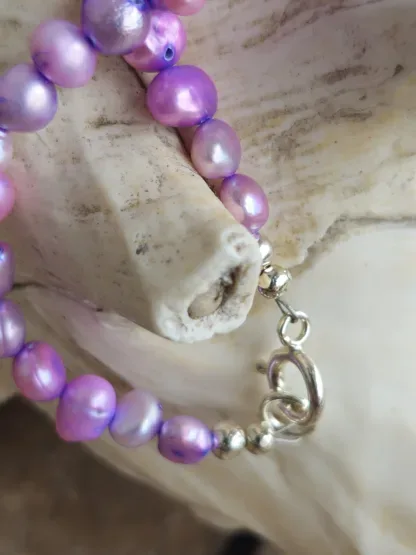 Perlenkette Edelstein Halskette mit lila violetten gefärbten Zuchtprlen 935 Silberanhänger mit Preciosa Kristall Silber 925 Zwischenteilen Rundkarabiner aus Silber