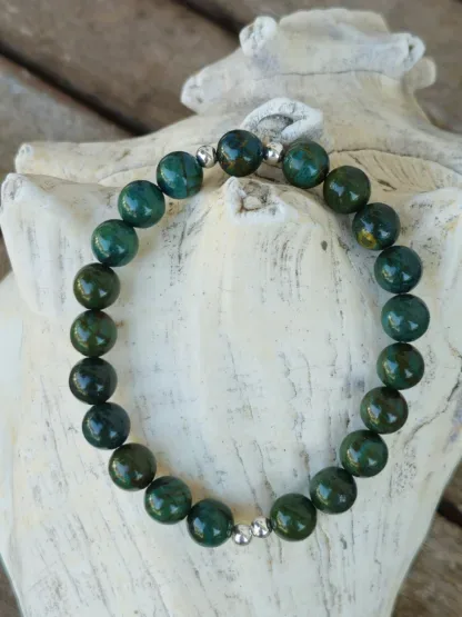 Edelstein Armband Unikatschmuck Edelsteinarmkette Steinschmuck mit 8mm dunkelgrün blauen Heliotrop Blut Jaspis 925 Silber Zwischenperlen Armschmuck auf Elast aufgezogen