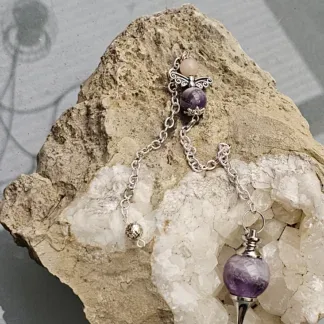 Edelstein Pendel Reiki Pendel Anhänger mit 20mm mit Amethystkugel als Pendel Engel mit Amethyst und Mondsteinperle an Gliederkette mit Drahtsilberperle als Griff Pendulum