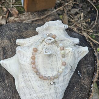 Edelstein Armband mit Mondstein und Blumen Silberanhänger