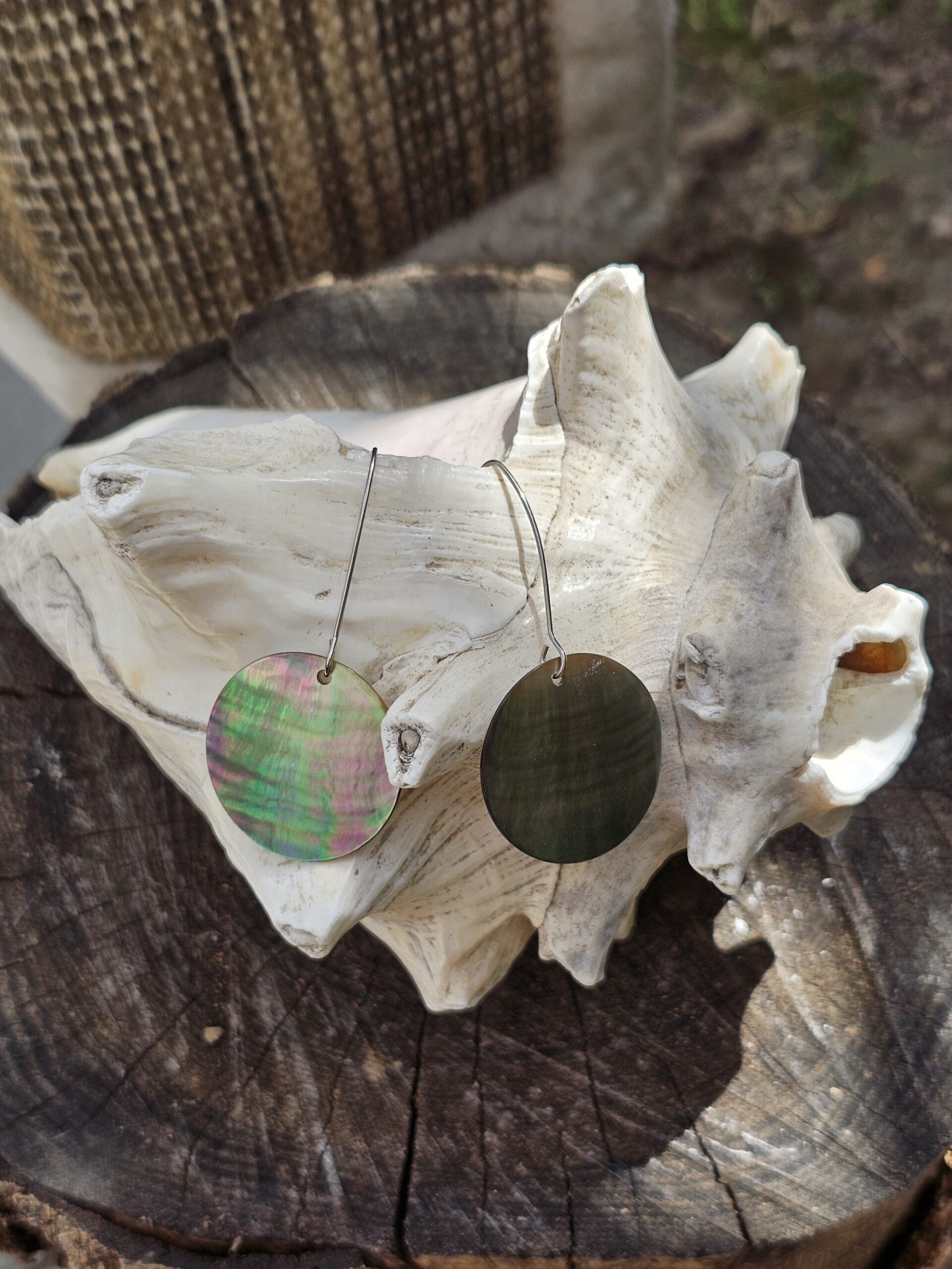 Mediterrane Ohrringe Morla - wunderbarer Ohrschmuck mit Perlmuttscheiben (6cm) Ohrringe mit grossen Haken und Muschelanhänger